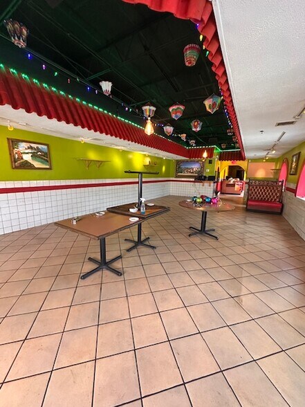 9945 W 55th St, Countryside, IL à louer - Photo de l’immeuble – Image 2 sur 6