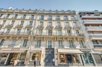 Plus de détails pour 236 Rue Du Faubourg Saint-Honoré, Paris - Local commercial à louer
