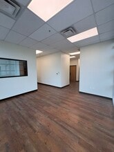 2920 N State Highway 360, Grand Prairie, TX à louer Photo intérieure– Image 1 sur 6