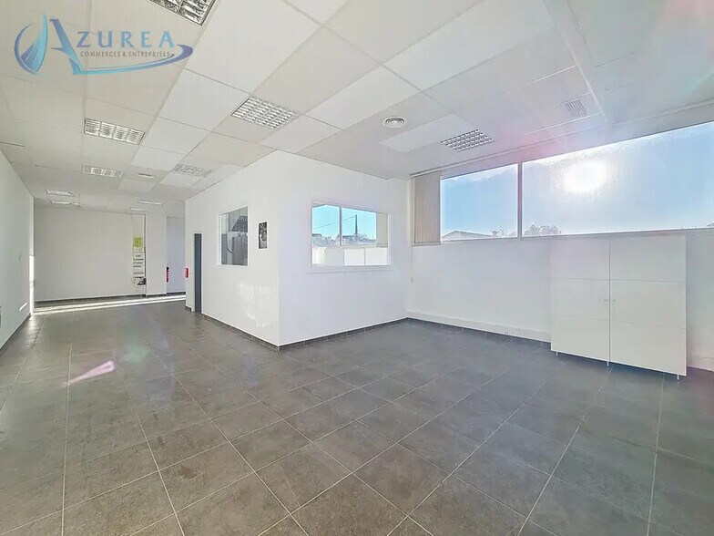 Local commercial dans Biot à louer - Photo intérieure – Image 2 sur 8