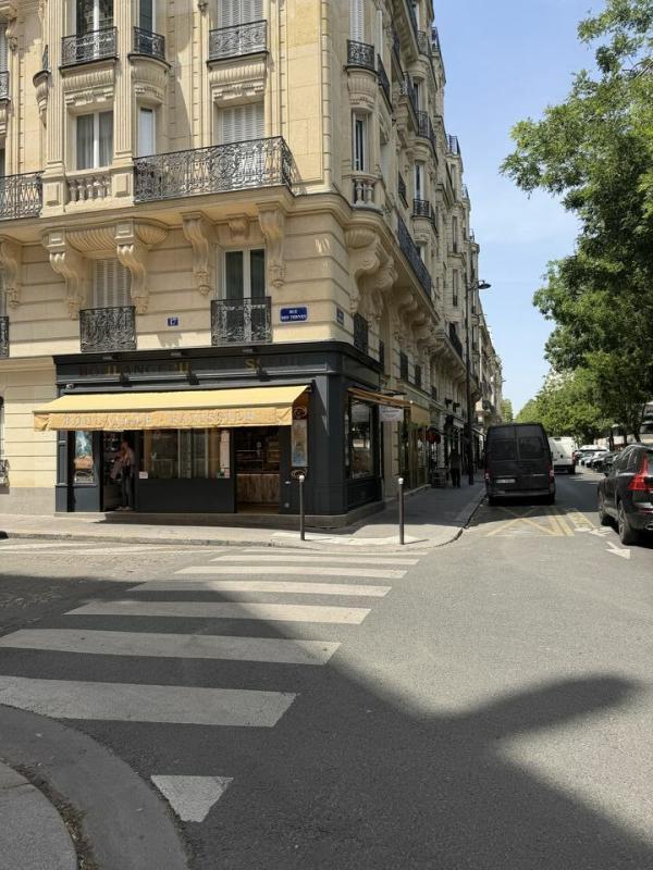 Local commercial dans Paris à vendre Photo de l’immeuble– Image 1 sur 4