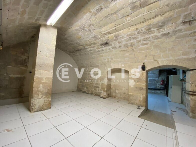 Local commercial dans Paris à vendre - Photo intérieure – Image 2 sur 7