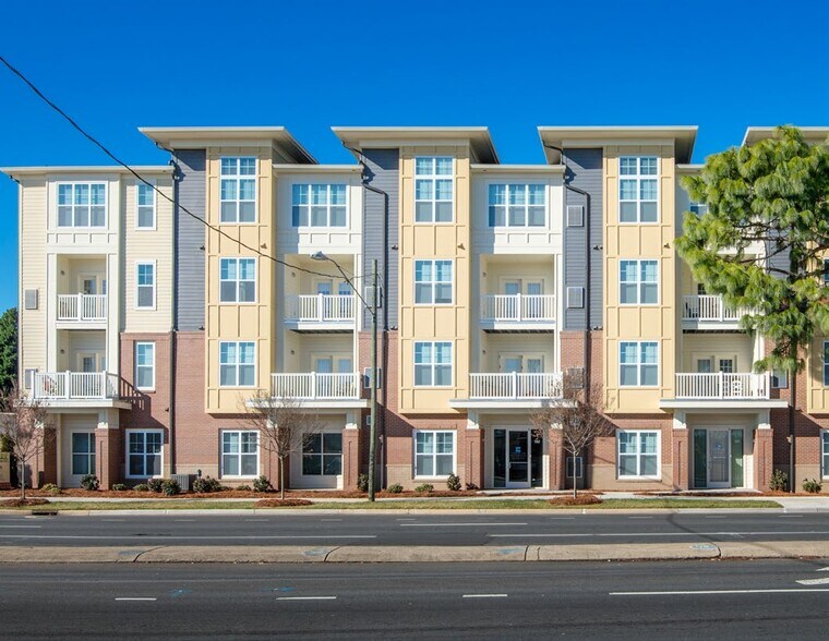 4312 Park Rd, Charlotte, NC à louer - Photo de l’immeuble – Image 2 sur 13