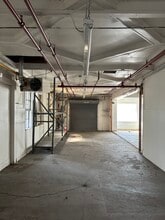 20-21 Wagaraw Rd, Fair Lawn, NJ à louer Photo intérieure– Image 2 sur 4