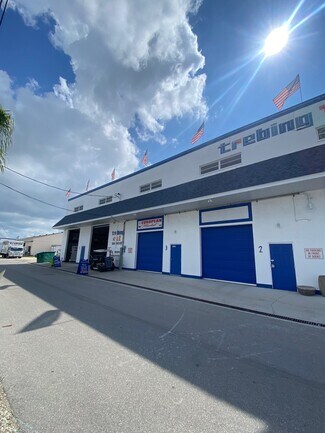 Plus de détails pour 4536 SE 16th Pl S, Cape Coral, FL - Local d'activités à louer