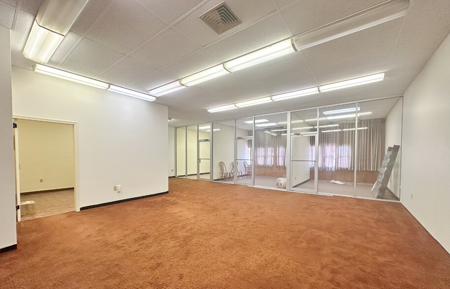25 Franklin Rd SW, Roanoke, VA à louer - Photo de l’immeuble – Image 2 sur 5