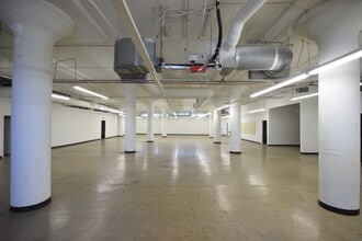 2155 E 7th St, Los Angeles, CA à louer Photo intérieure– Image 2 sur 7