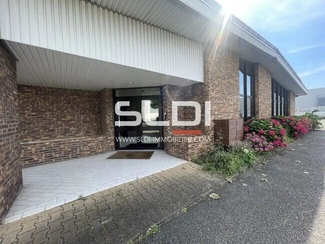 Plus de détails pour Bureau à louer