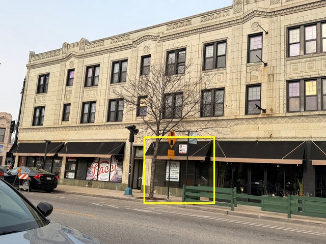 4363 N Milwaukee Ave, Chicago, IL à louer Photo principale– Image 1 sur 6