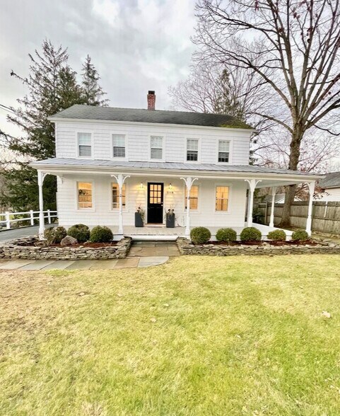 1064 North St, Greenwich, CT à louer - Photo de l’immeuble – Image 2 sur 12