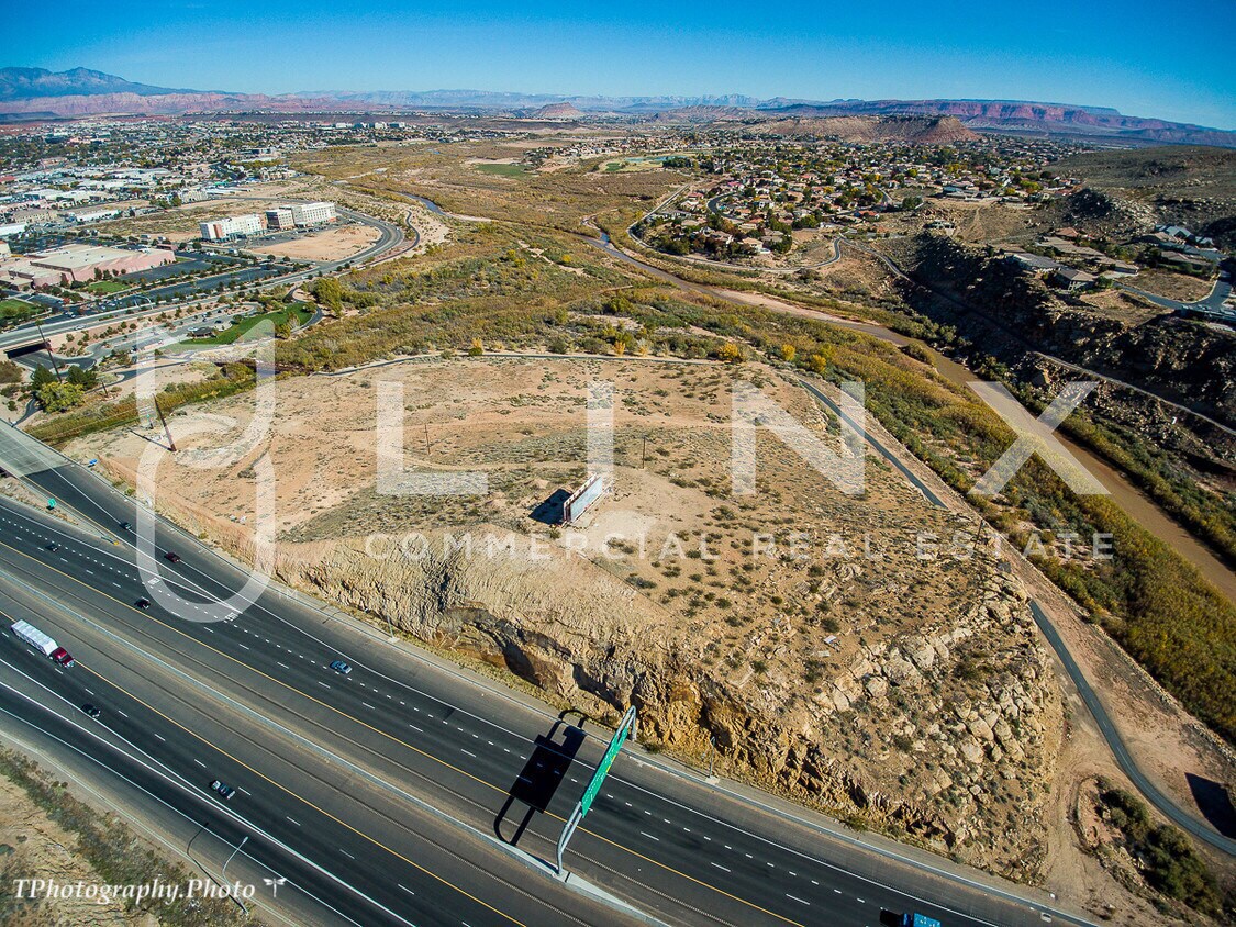 2100 S Convention Center Dr, St George, UT à vendre Photo principale– Image 1 sur 11
