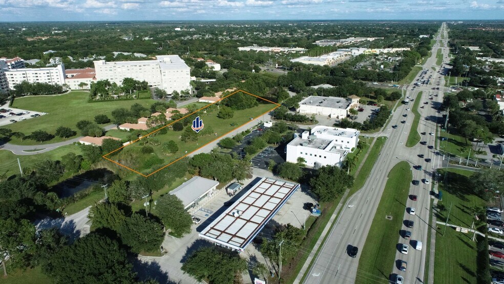 169 Pointe Loop Dr, Venice, FL à vendre - Photo de l’immeuble – Image 3 sur 5