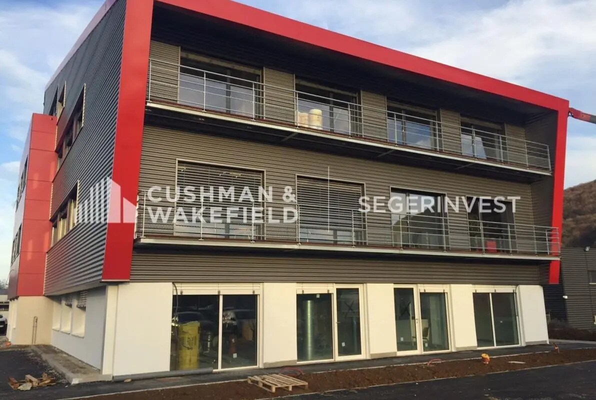 Bureau dans Besançon à louer Photo de l’immeuble– Image 1 sur 7