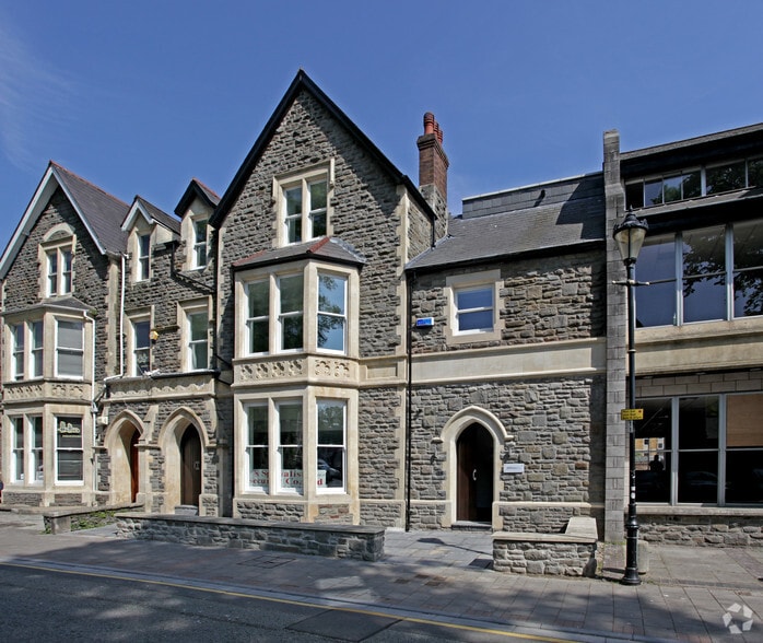14 St Andrews Cres, Cardiff à louer - Photo principale – Image 1 sur 11
