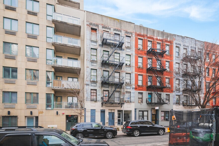 326 E 109th St, New York, NY à louer - Photo principale – Image 1 sur 5