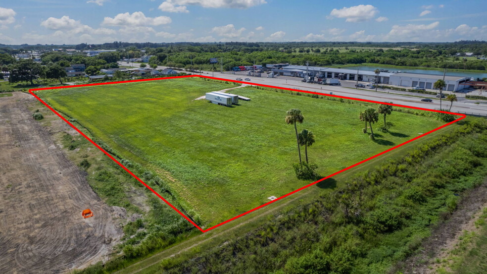 5001 Orange Ave, Fort Pierce, FL à vendre - Photo de l’immeuble – Image 3 sur 16