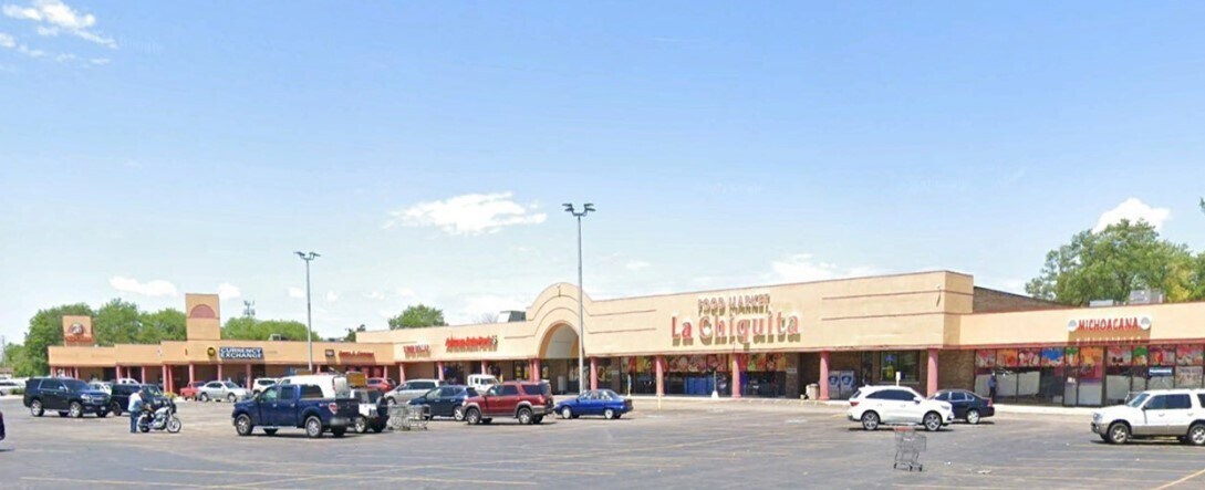 117-165 W Roosevelt Rd, West Chicago, IL à louer Photo de l’immeuble– Image 1 sur 2