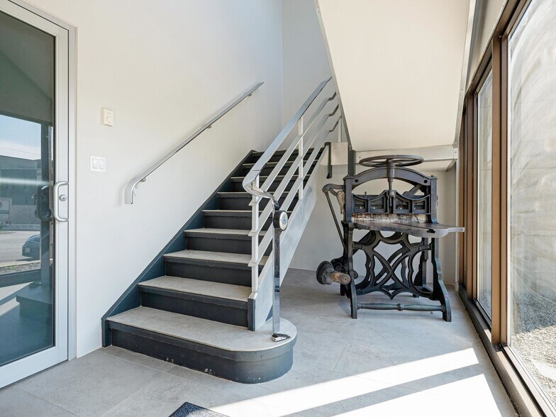 8 Macdonell St, Guelph, ON à louer - Photo de l’immeuble – Image 3 sur 13