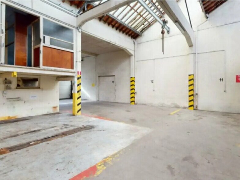 Local d’activités dans Le Havre à louer - Photo de l’immeuble – Image 1 sur 2