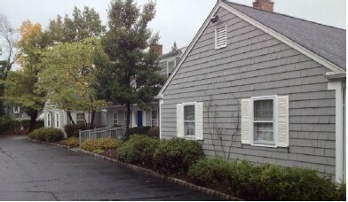 19 E Main St, Mendham, NJ à louer - Photo de l’immeuble – Image 2 sur 15