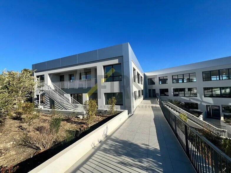 Bureau dans SOPHIA ANTIPOLIS à louer - Photo de l’immeuble – Image 2 sur 11