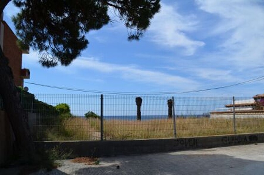 Terrain dans El Vendrell, Tarragona à vendre - Photo de l’immeuble – Image 2 sur 8