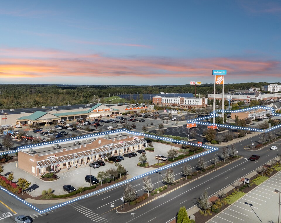 670-720 Centre of New England Blvd, Coventry, RI à vendre Photo de l’immeuble– Image 1 sur 7