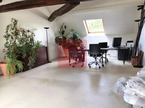 1 Avenue De La République, Houdan à louer Photo intérieure– Image 1 sur 13