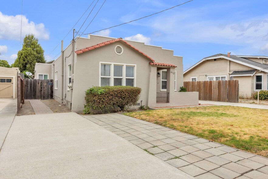 612 Central Ave, Salinas, CA à vendre - Photo de l’immeuble – Image 2 sur 36