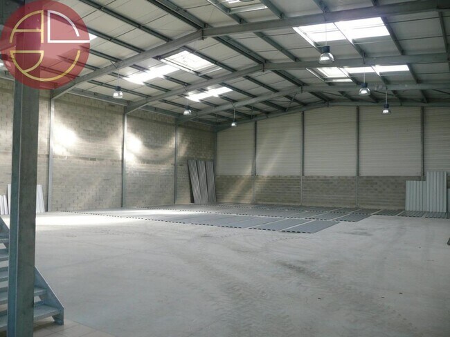 Plus de détails pour Industriel/Logistique à louer