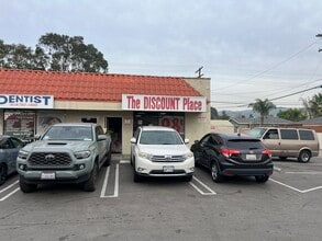 8414-8432 Sunland Blvd, Sun Valley, CA à louer Photo de l’immeuble– Image 2 sur 4