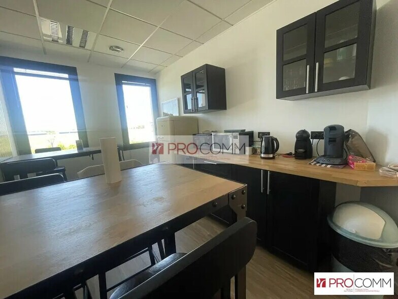 Bureau dans Chartres à louer - Photo de l’immeuble – Image 2 sur 6
