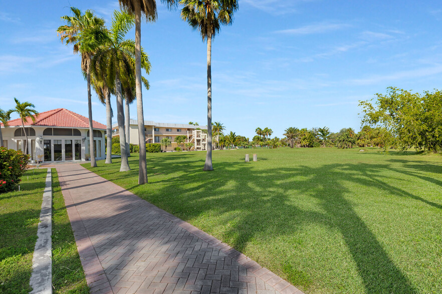 700 Ocean dr, Key Colony Beach, FL à vendre - Photo de l’immeuble – Image 2 sur 32