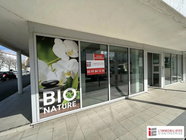 Local commercial dans Lorient à louer - Photo de l’immeuble – Image 3 sur 5