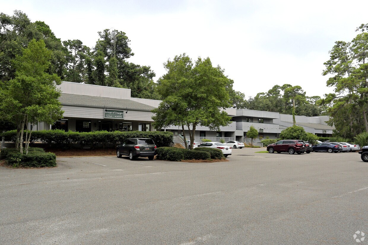 37 New Orleans Rd, Hilton Head Island, SC à louer Photo de l’immeuble– Image 1 sur 5