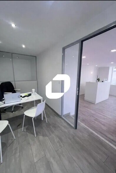 Bureau dans Meaux à vendre - Photo de l’immeuble – Image 3 sur 5