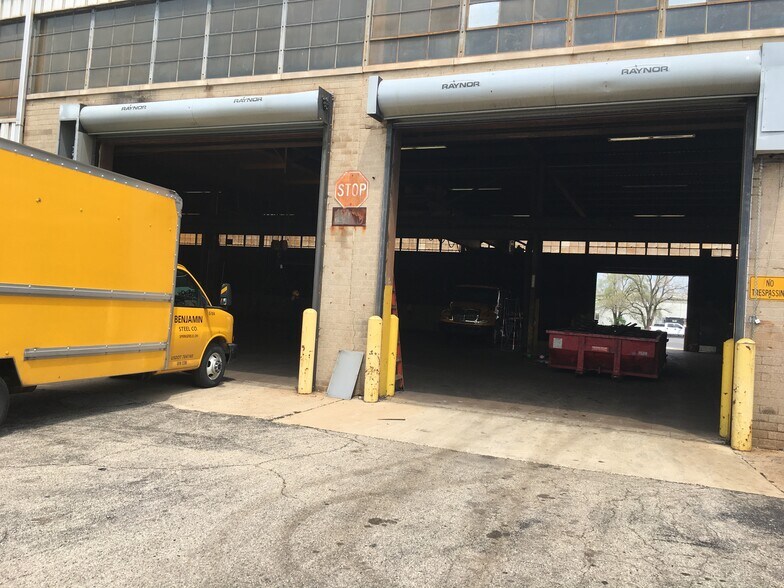 1825 Kuntz Rd, Dayton, OH à vendre - Photo de l’immeuble – Image 2 sur 5