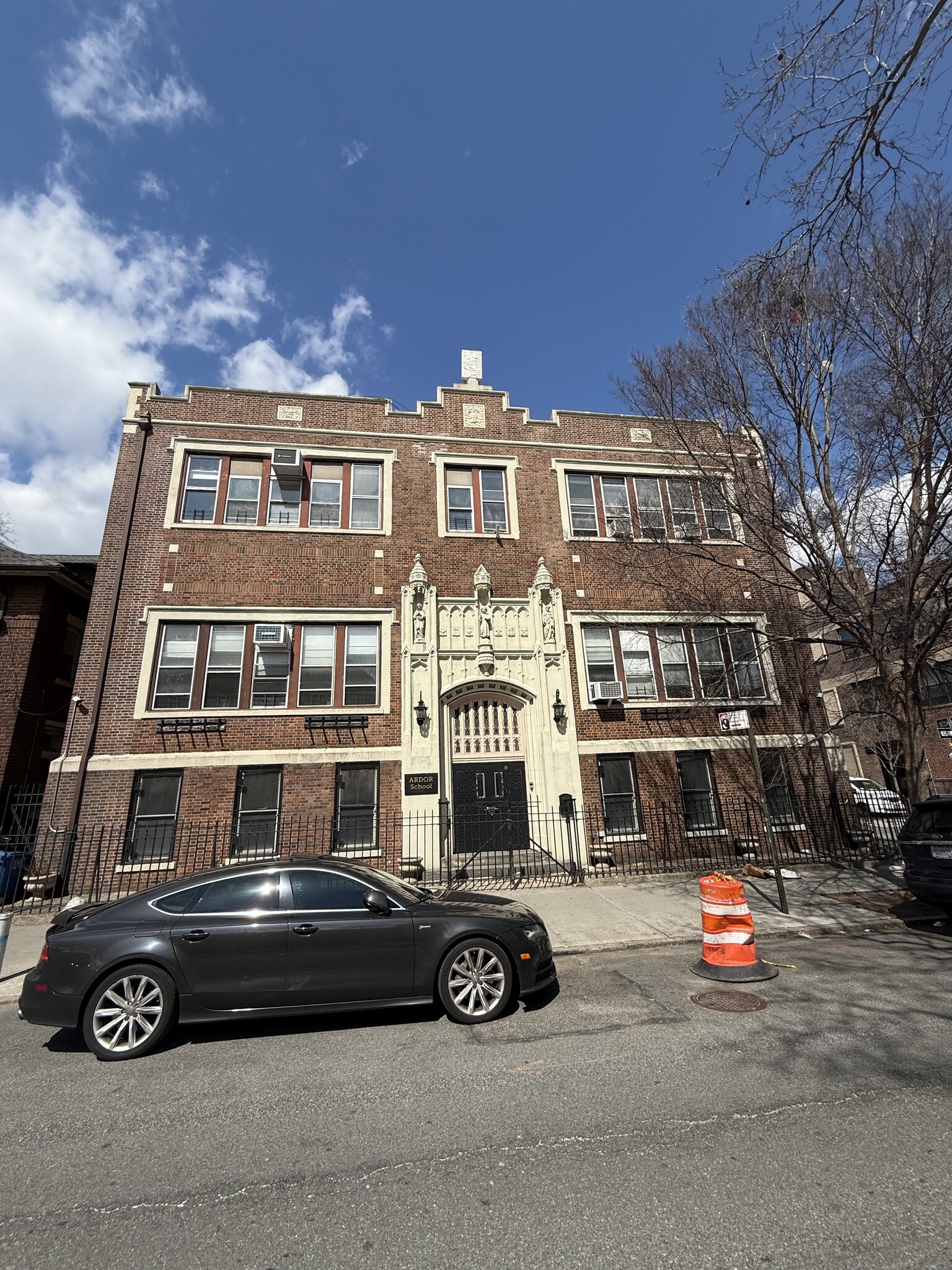 29 Nassau Ave, Brooklyn, NY à louer Photo de l’immeuble– Image 1 sur 11