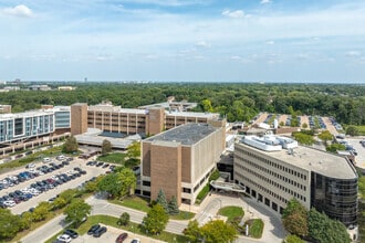 3825 Highland Ave, Downers Grove, IL - VUE AÉRIENNE vue de carte - Image1