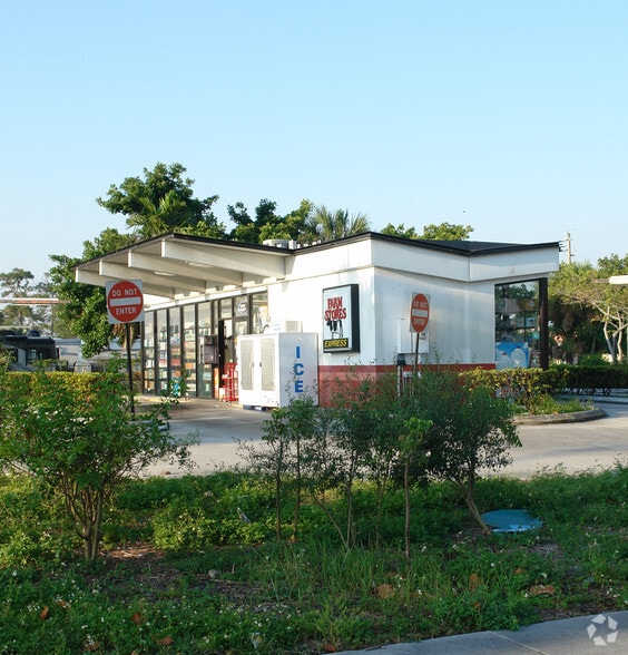 4050 SW 21st St, Fort Lauderdale, FL à vendre - Photo de l’immeuble – Image 2 sur 2