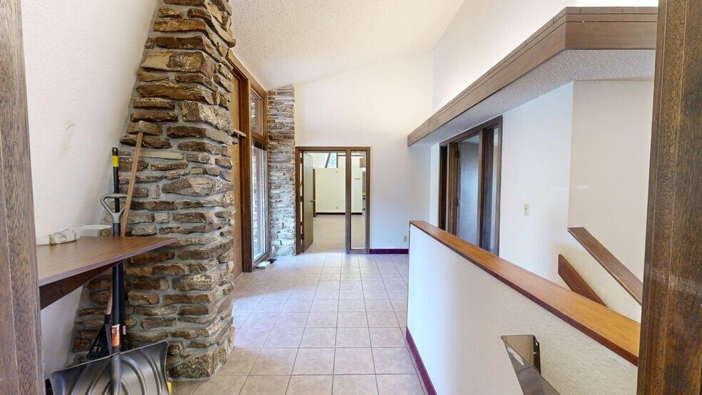 11 E Airport Rd, Billings, MT à louer - Photo principale – Image 1 sur 51