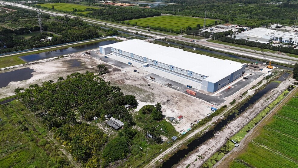 14130 S State Road 7, Delray Beach, FL à louer - Photo de l’immeuble – Image 3 sur 6