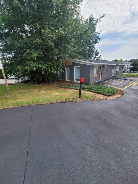 6463 Church St, Riverdale, GA à louer - Photo de l’immeuble – Image 2 sur 9