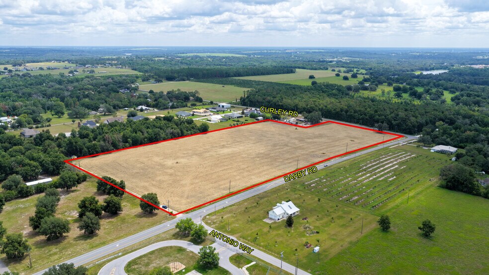 13603 Curley Rd, Dade City, FL à vendre - Photo principale – Image 1 sur 4