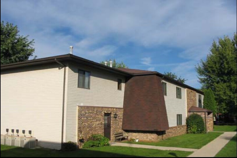 600 Bartlett St, Huntington, IN à vendre - Photo de l’immeuble – Image 3 sur 43