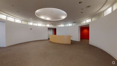 371 Hoes Ln, Piscataway, NJ à louer Numérisation 3D Matterport– Image 1 sur 1
