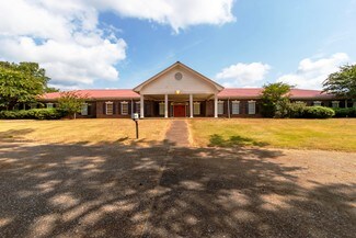 Plus de détails pour 101 Ironaton Rd, Talladega, AL - Sports et loisirs à vendre