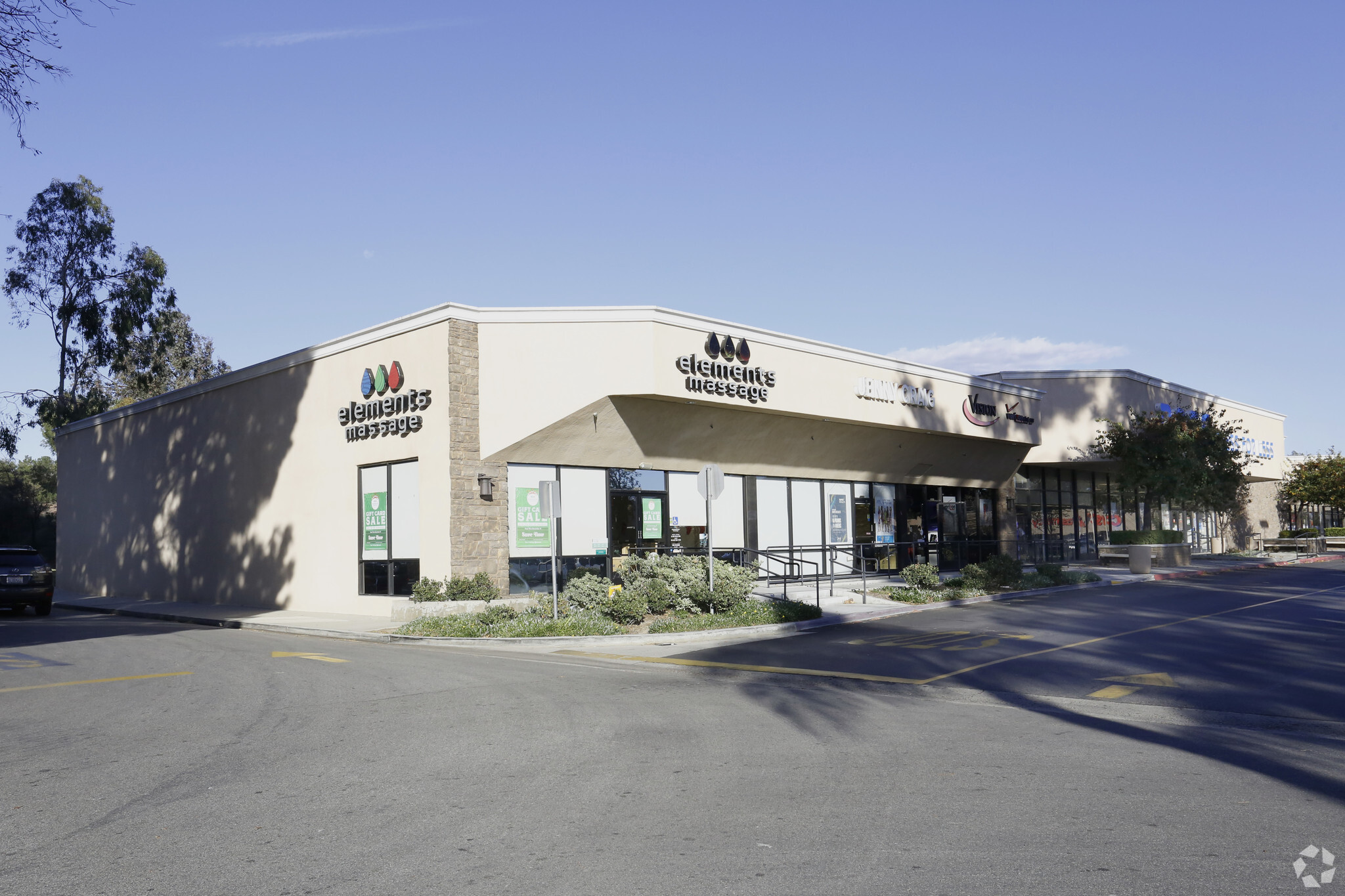 2845 Cochran St, Simi Valley, CA à louer Photo principale– Image 1 sur 8