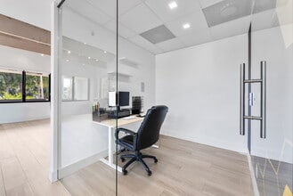 3595 Sheridan St, Hollywood, FL à louer Photo intérieure– Image 1 sur 1