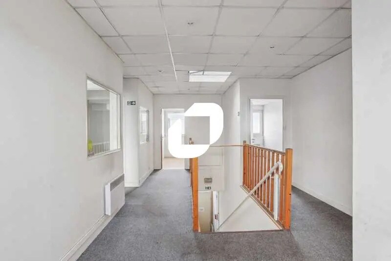 Bureau dans Villabé à louer - Photo de l’immeuble – Image 2 sur 12